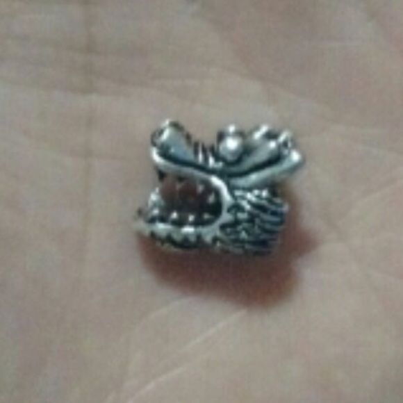 Dragon Charm - Picture 2 of 3